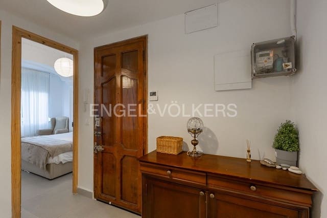 4 soveværelse Lejlighed til leje i Mont-Olivet, Valencia by - € 2.300 (Ref: 9080284)