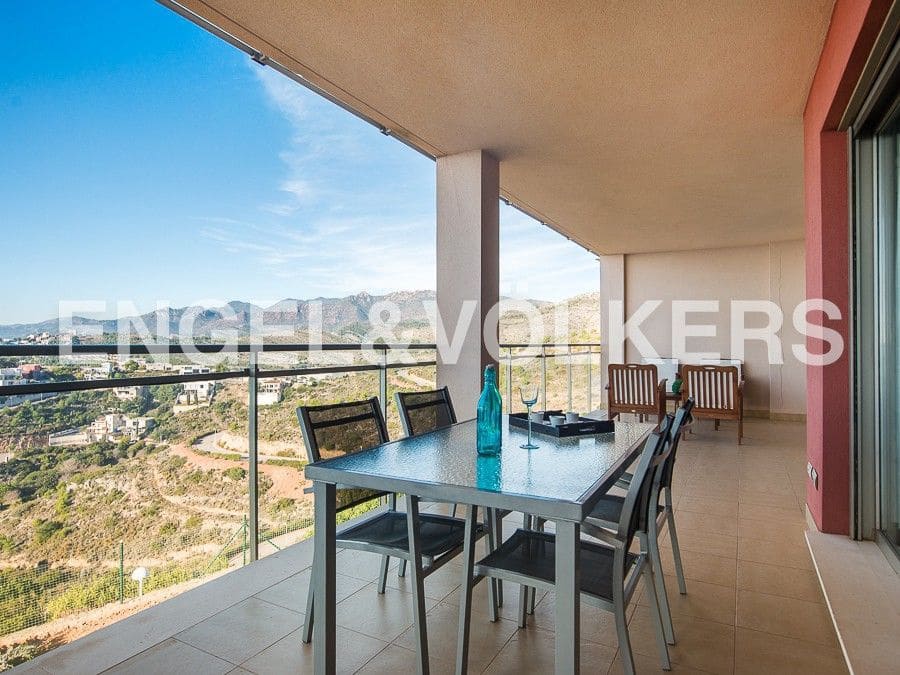 2 bedroom Apartment for rent in Oropesa  with pool garage - € 1,800 (Ref: 9080304)