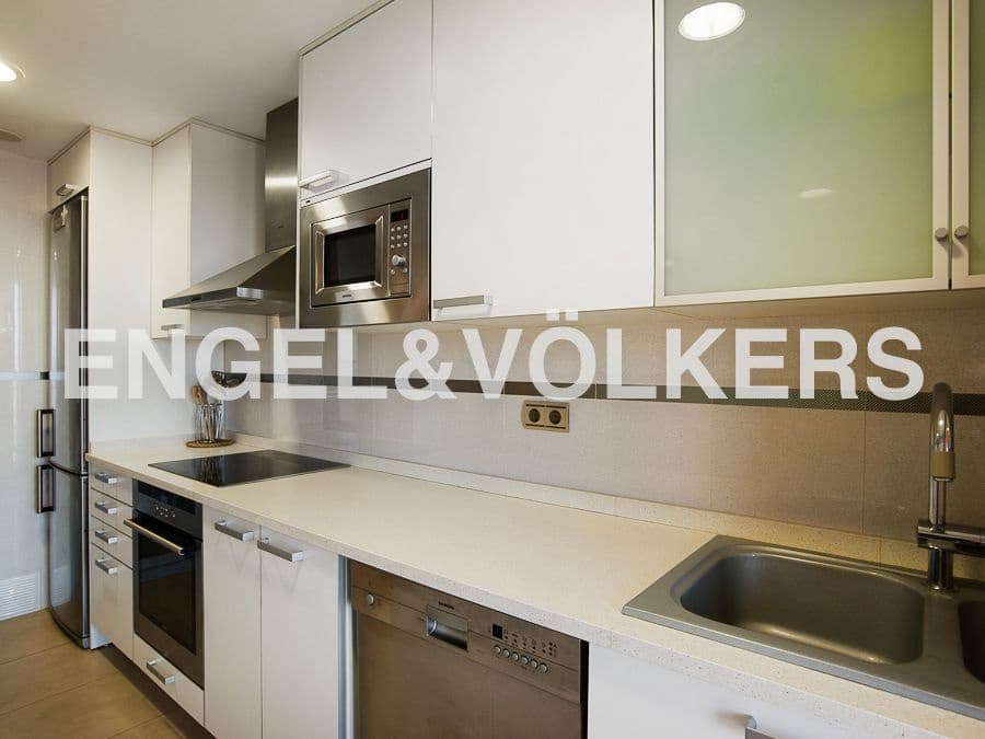 2 bedroom Apartment for rent in Oropesa  with pool garage - € 1,800 (Ref: 9080304)