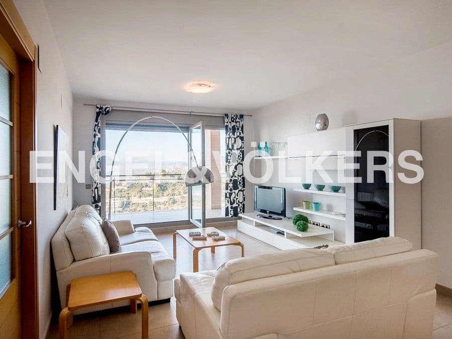 2 bedroom Apartment for rent in Oropesa  with pool garage - € 1,800 (Ref: 9080304)