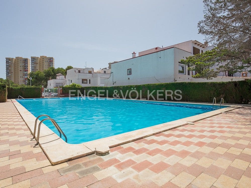 3 quarto Moradia Geminada para arrendar em Valencia cidade com piscina garagem - 3 900 € (Ref: 9080306)