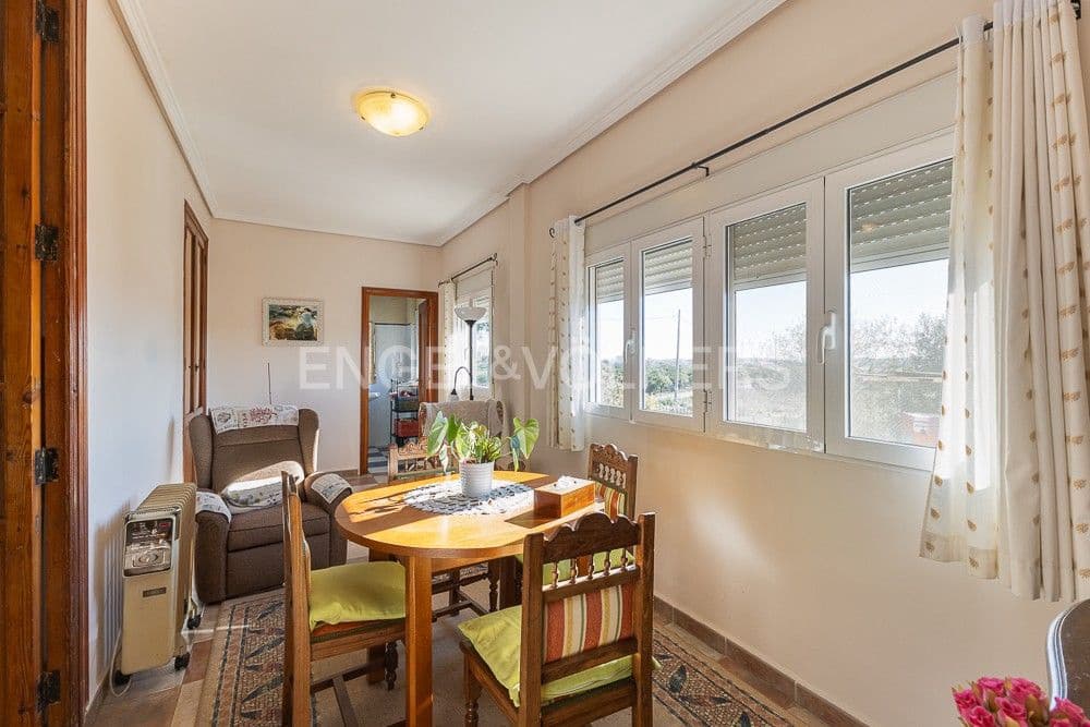 7 makuuhuone Huvila myytävänä paikassa Paterna - 900 000 € (Ref: 9080318)