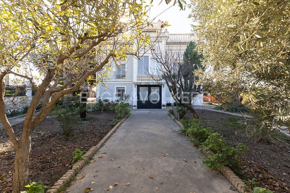 7 makuuhuone Huvila myytävänä paikassa Paterna - 900 000 € (Ref: 9080318)