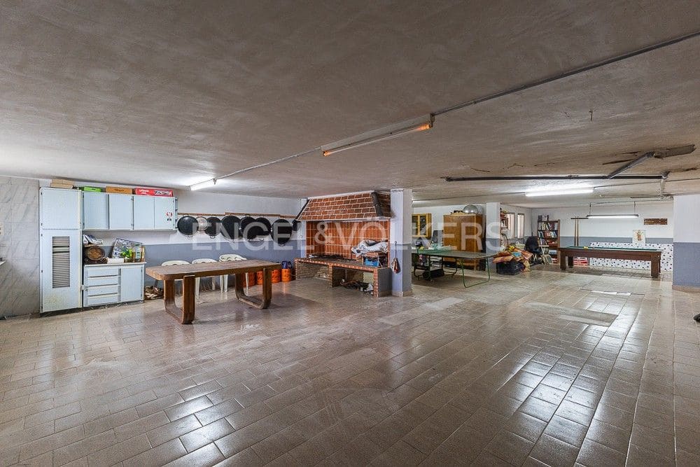 6 makuuhuone Huvila myytävänä paikassa Alzira mukana uima-altaan 
autotalli - 405 000 € (Ref: 9080319)