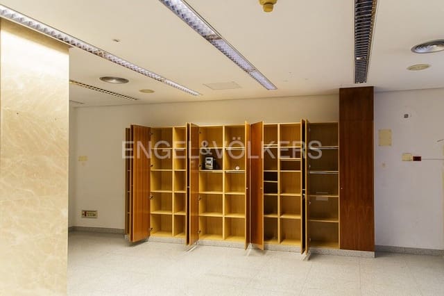 3 soveværelse Erhverv til salg i Centro Urbano, Dénia med garage - € 950.000 (Ref: 9080329)