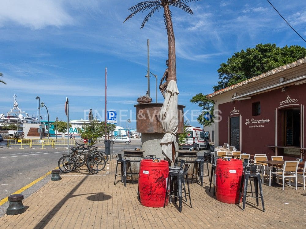 3 makuuhuone Asunto myytävänä paikassa Denia mukana 
autotalli - 950 000 € (Ref: 9080329)