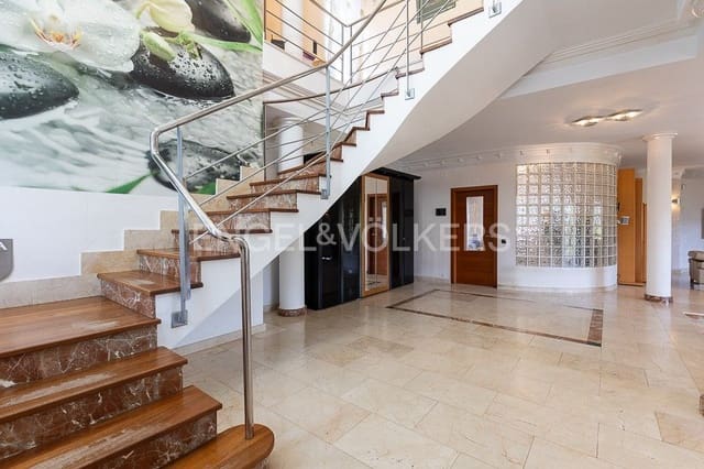5 sypialnia Willa na sprzedaż w Carcaixent z garażem - 449 000 € (Ref: 9080334)