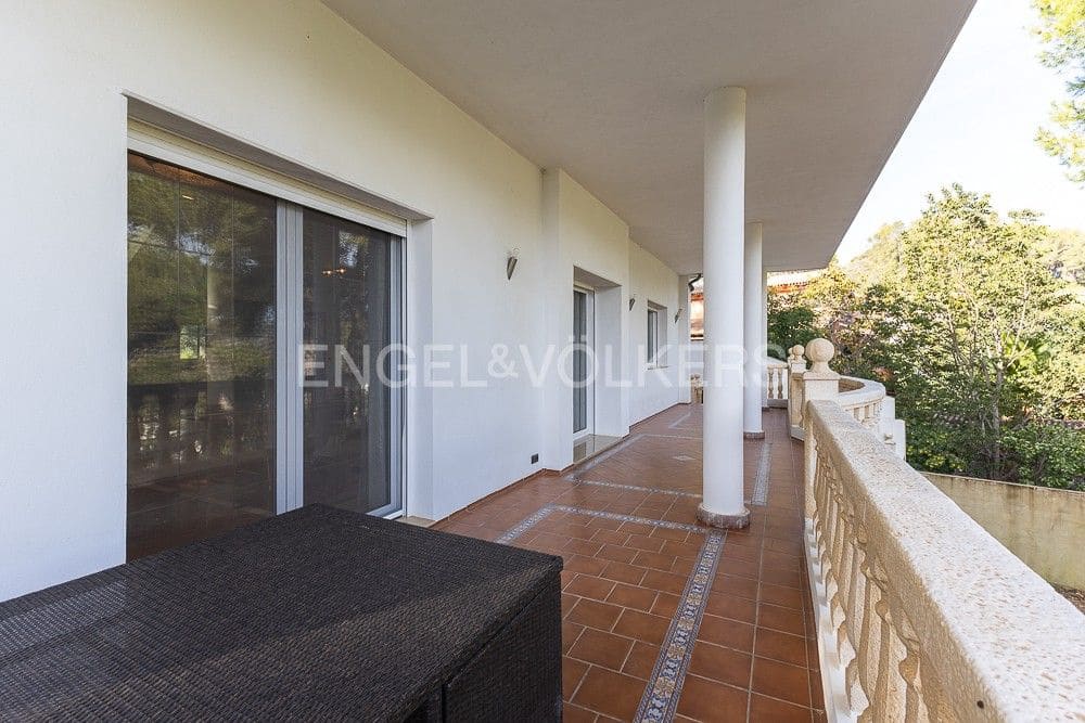 5 sypialnia Willa na sprzedaż w Carcaixent z garażem - 449 000 € (Ref: 9080334)