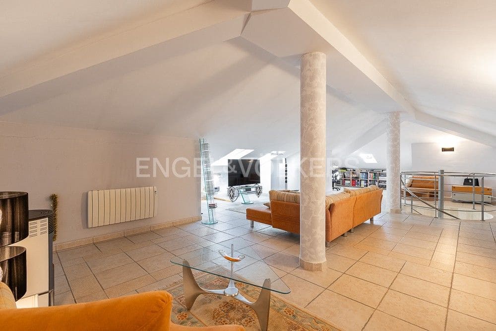 5 sypialnia Willa na sprzedaż w Carcaixent z garażem - 449 000 € (Ref: 9080334)