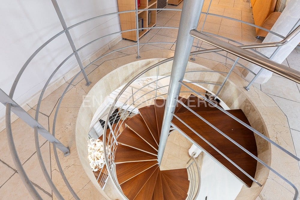 5 sypialnia Willa na sprzedaż w Carcaixent z garażem - 449 000 € (Ref: 9080334)