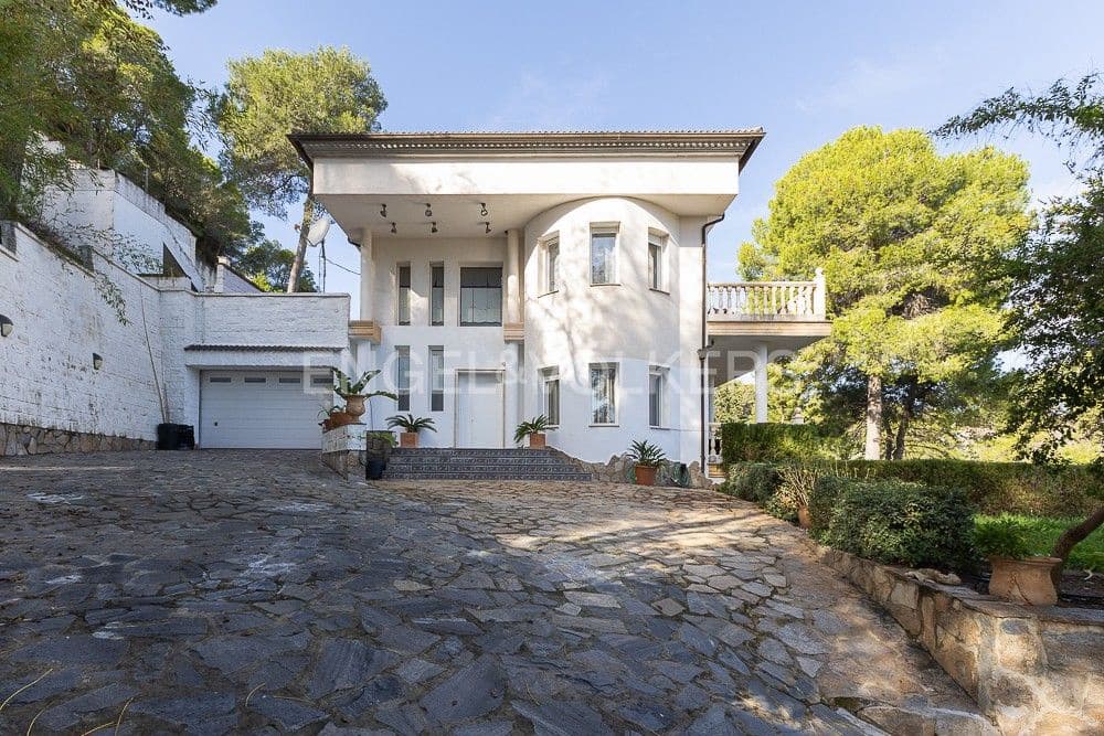 5 sypialnia Willa na sprzedaż w Carcaixent z garażem - 449 000 € (Ref: 9080334)