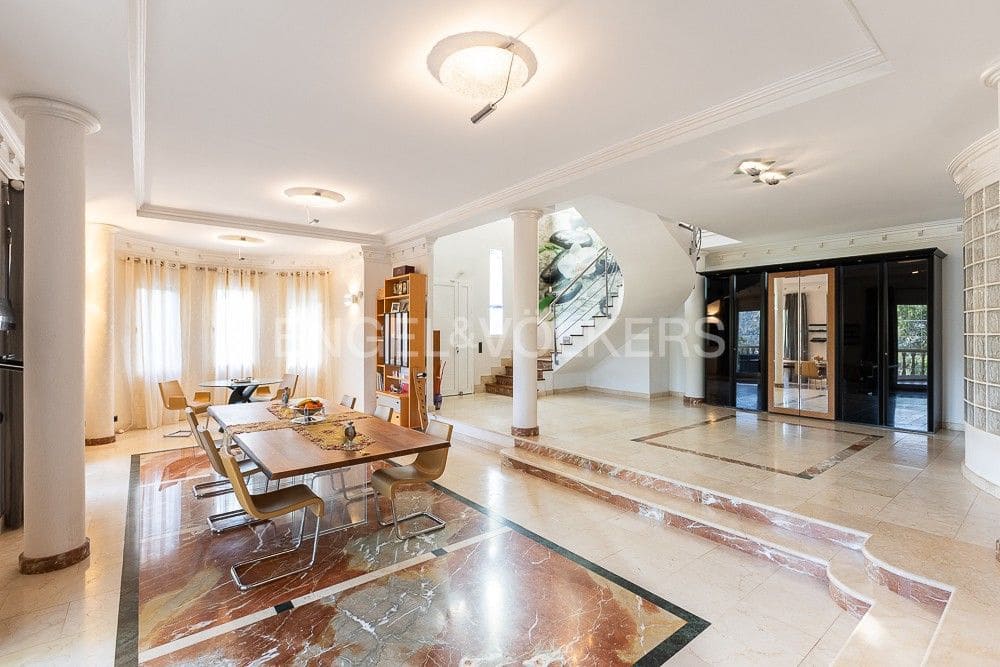 5 sypialnia Willa na sprzedaż w Carcaixent z garażem - 449 000 € (Ref: 9080334)