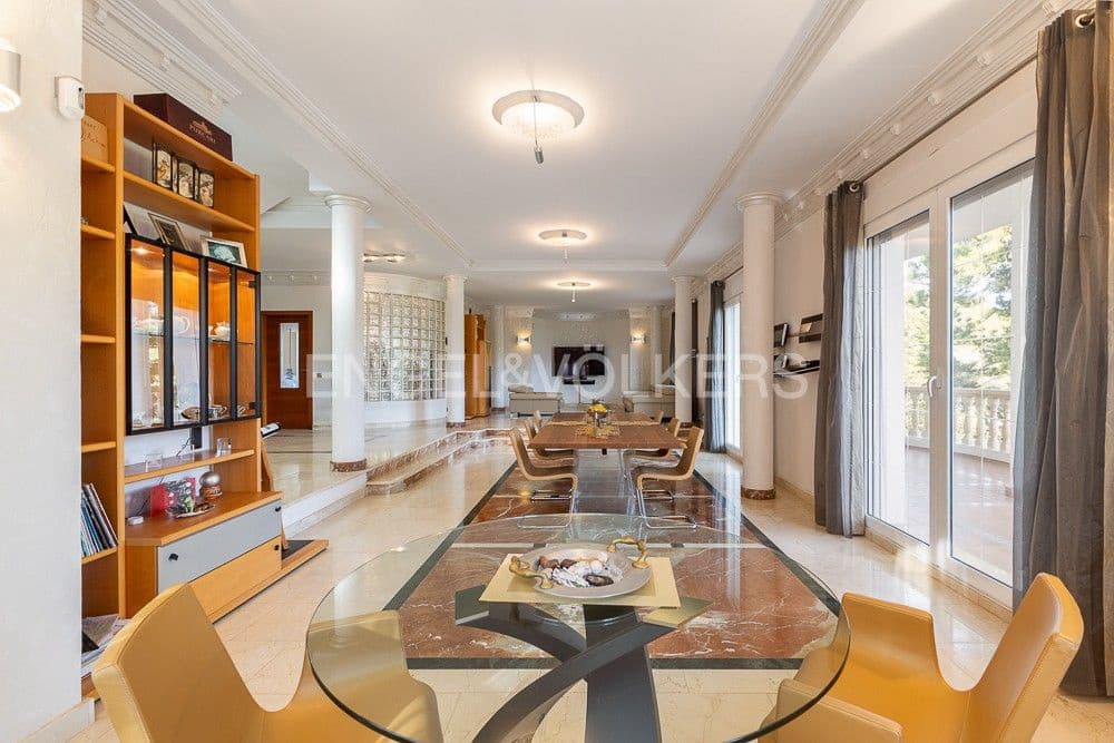 5 sypialnia Willa na sprzedaż w Carcaixent z garażem - 449 000 € (Ref: 9080334)