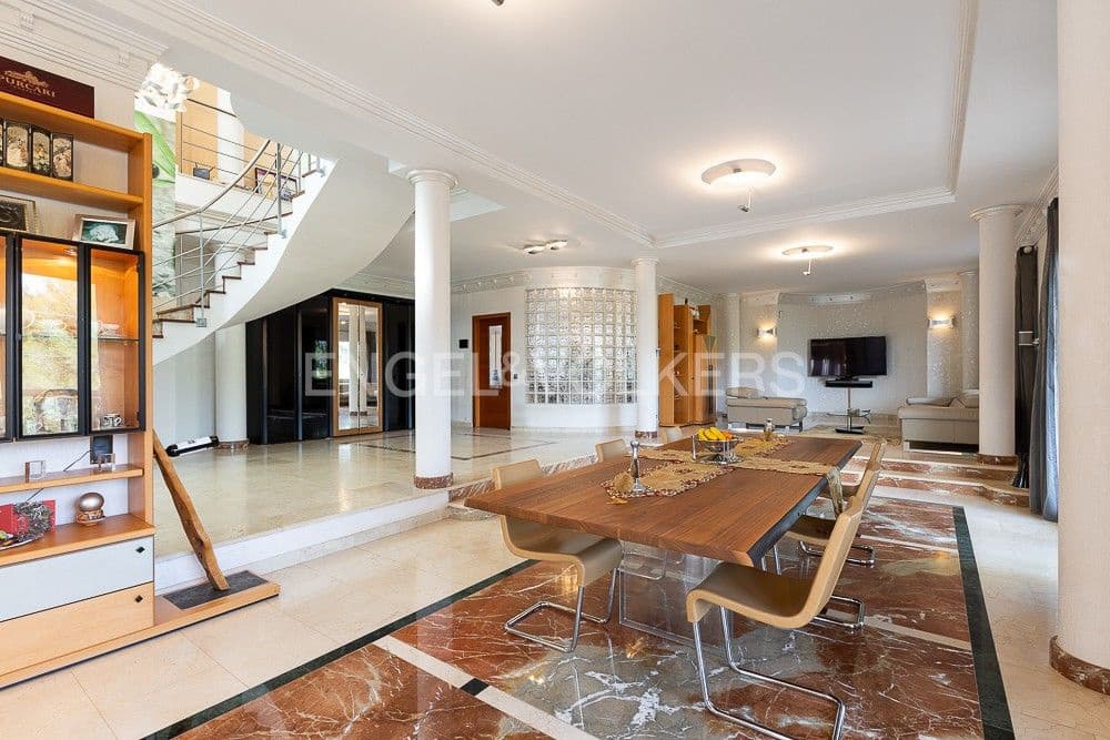 5 sypialnia Willa na sprzedaż w Carcaixent z garażem - 449 000 € (Ref: 9080334)