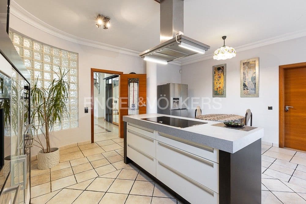 5 sypialnia Willa na sprzedaż w Carcaixent z garażem - 449 000 € (Ref: 9080334)