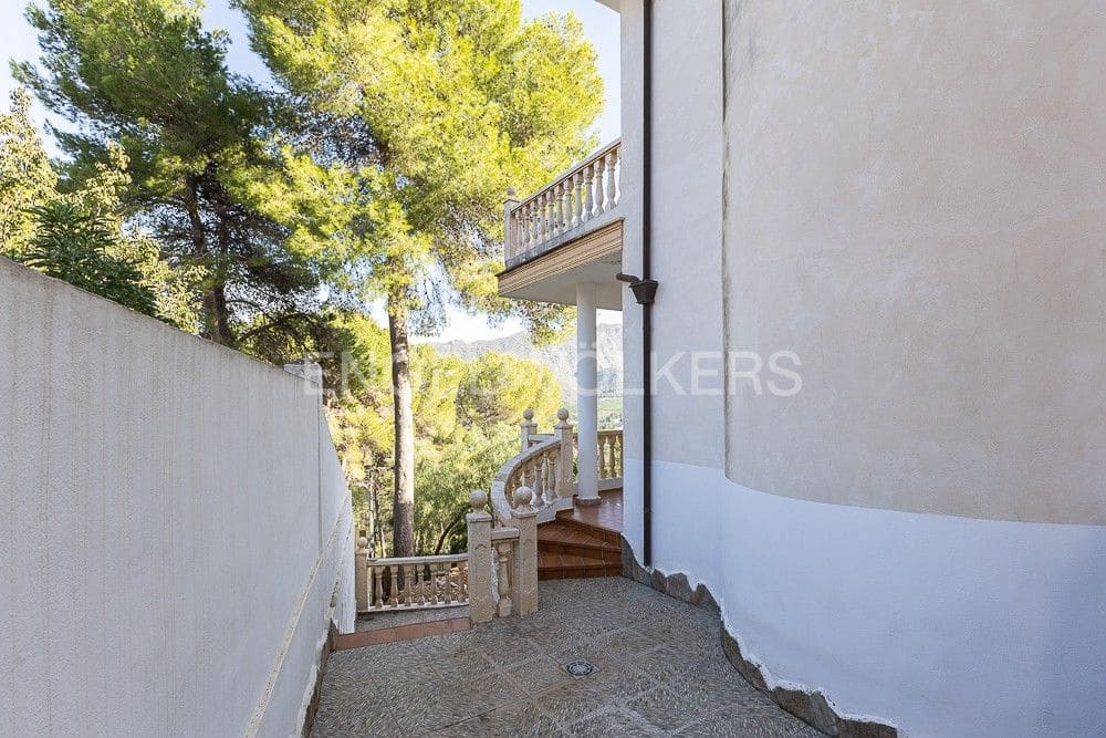 5 sypialnia Willa na sprzedaż w Carcaixent z garażem - 449 000 € (Ref: 9080334)