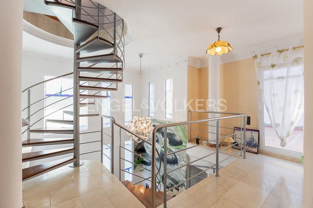 5 sypialnia Willa na sprzedaż w Carcaixent z garażem - 449 000 € (Ref: 9080334)