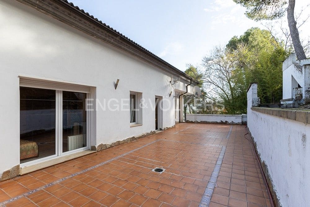5 sypialnia Willa na sprzedaż w Carcaixent z garażem - 449 000 € (Ref: 9080334)