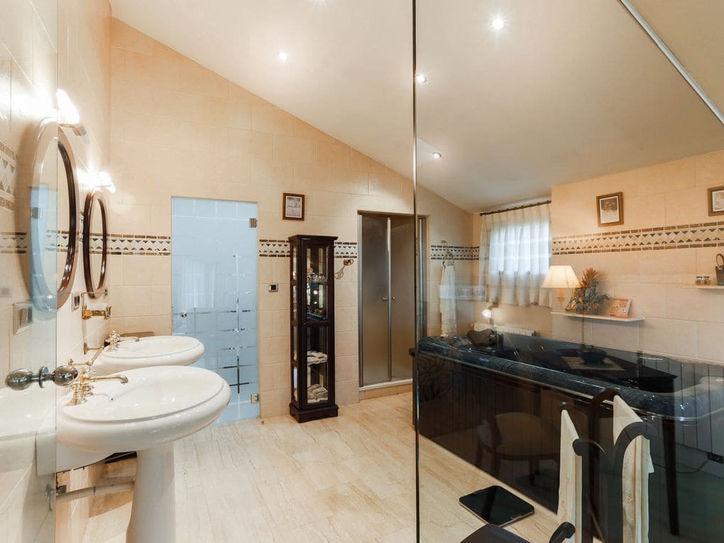 Chalet de 6 habitaciones en Puçol en venta con piscina garaje - 1.200.000 € (Ref: 9080351)