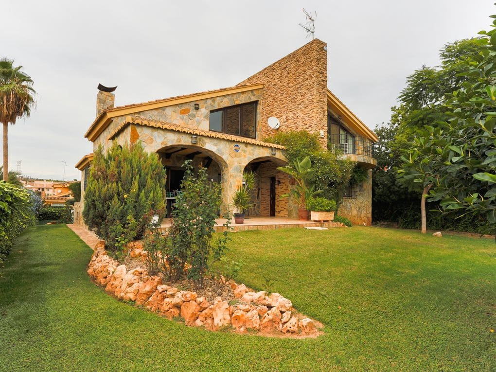 Chalet de 6 habitaciones en Puçol en venta con piscina garaje - 1.200.000 € (Ref: 9080351)