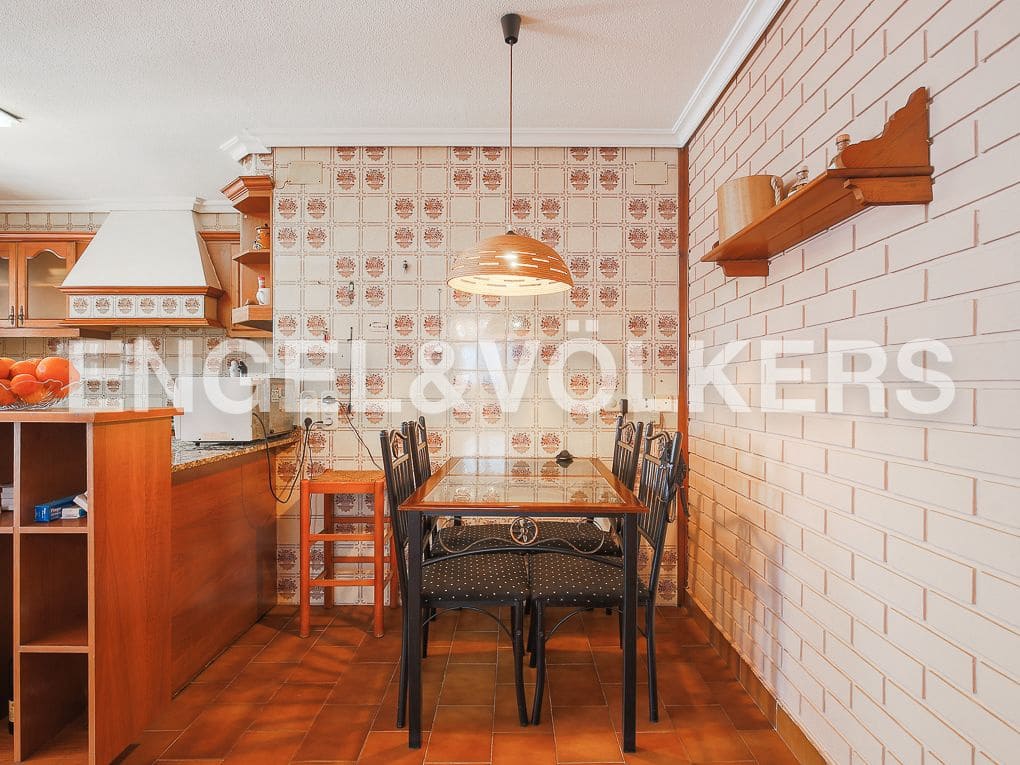 4 Zimmer Villa zu verkaufen in Canet d'En Berenguer mit Pool Garage - 750.000 € (Ref: 9080354)