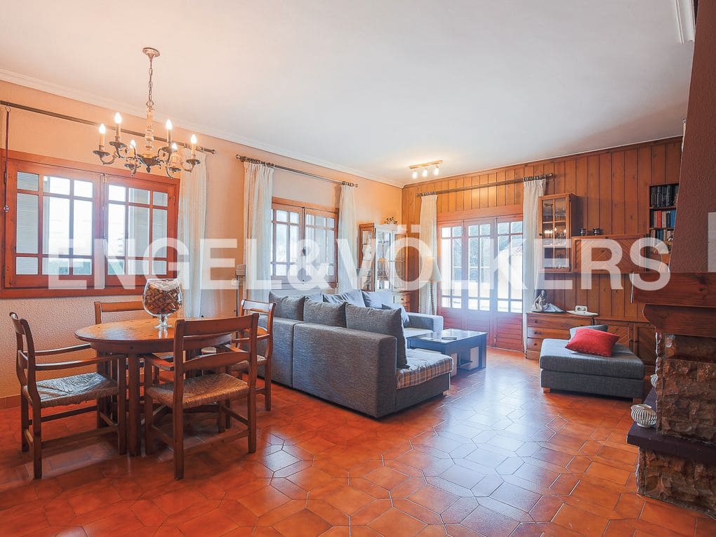 4 Zimmer Villa zu verkaufen in Canet d'En Berenguer mit Pool Garage - 750.000 € (Ref: 9080354)