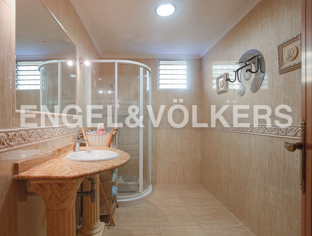 4 Zimmer Villa zu verkaufen in Canet d'En Berenguer mit Pool Garage - 750.000 € (Ref: 9080354)