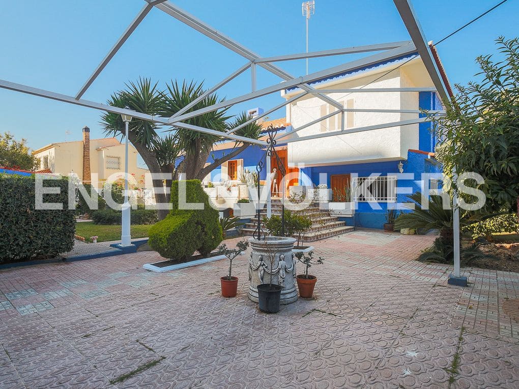 4 Zimmer Villa zu verkaufen in Canet d'En Berenguer mit Pool Garage - 750.000 € (Ref: 9080354)