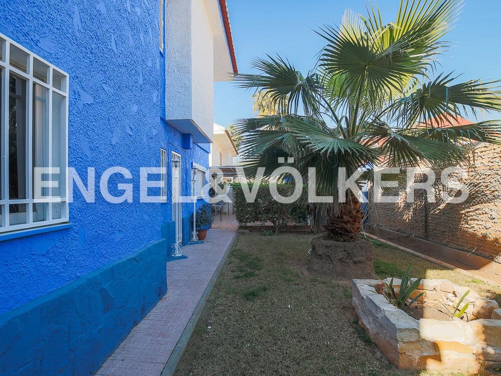 4 Zimmer Villa zu verkaufen in Canet d'En Berenguer mit Pool Garage - 750.000 € (Ref: 9080354)