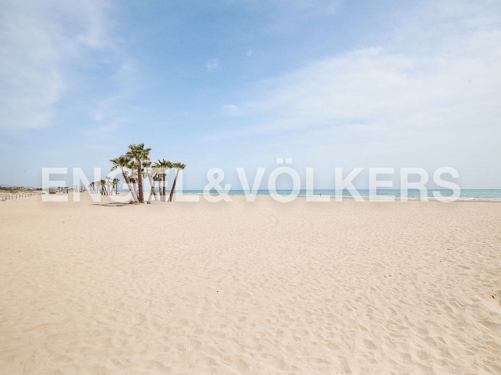 4 Zimmer Villa zu verkaufen in Canet d'En Berenguer mit Pool Garage - 750.000 € (Ref: 9080354)