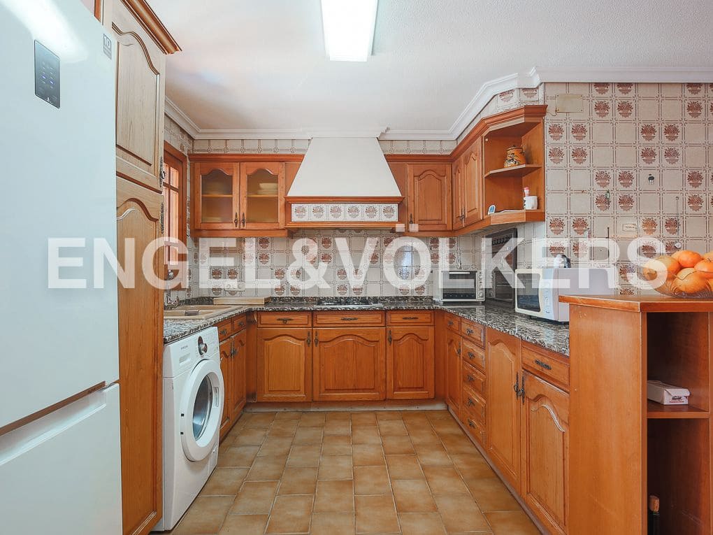 4 Zimmer Villa zu verkaufen in Canet d'En Berenguer mit Pool Garage - 750.000 € (Ref: 9080354)
