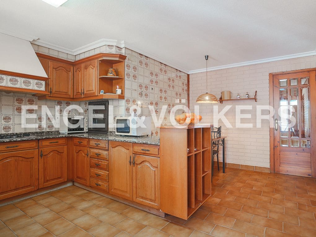 4 Zimmer Villa zu verkaufen in Canet d'En Berenguer mit Pool Garage - 750.000 € (Ref: 9080354)