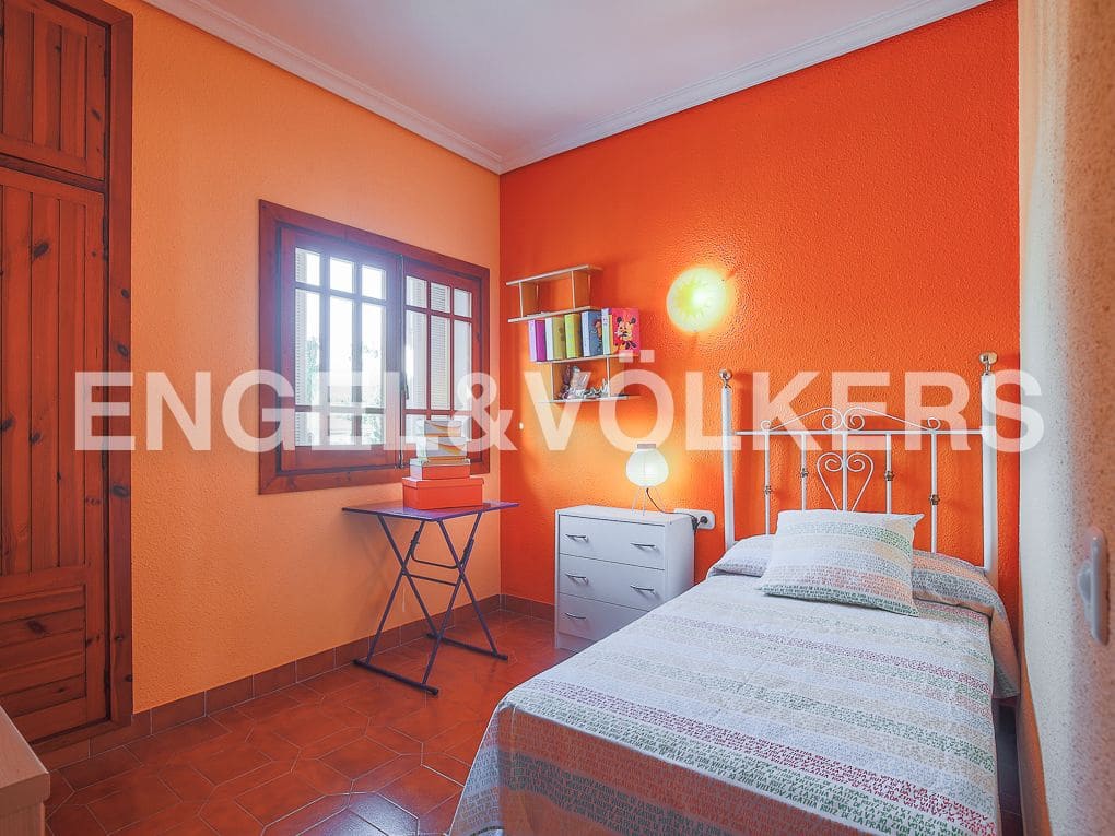 4 Zimmer Villa zu verkaufen in Canet d'En Berenguer mit Pool Garage - 750.000 € (Ref: 9080354)
