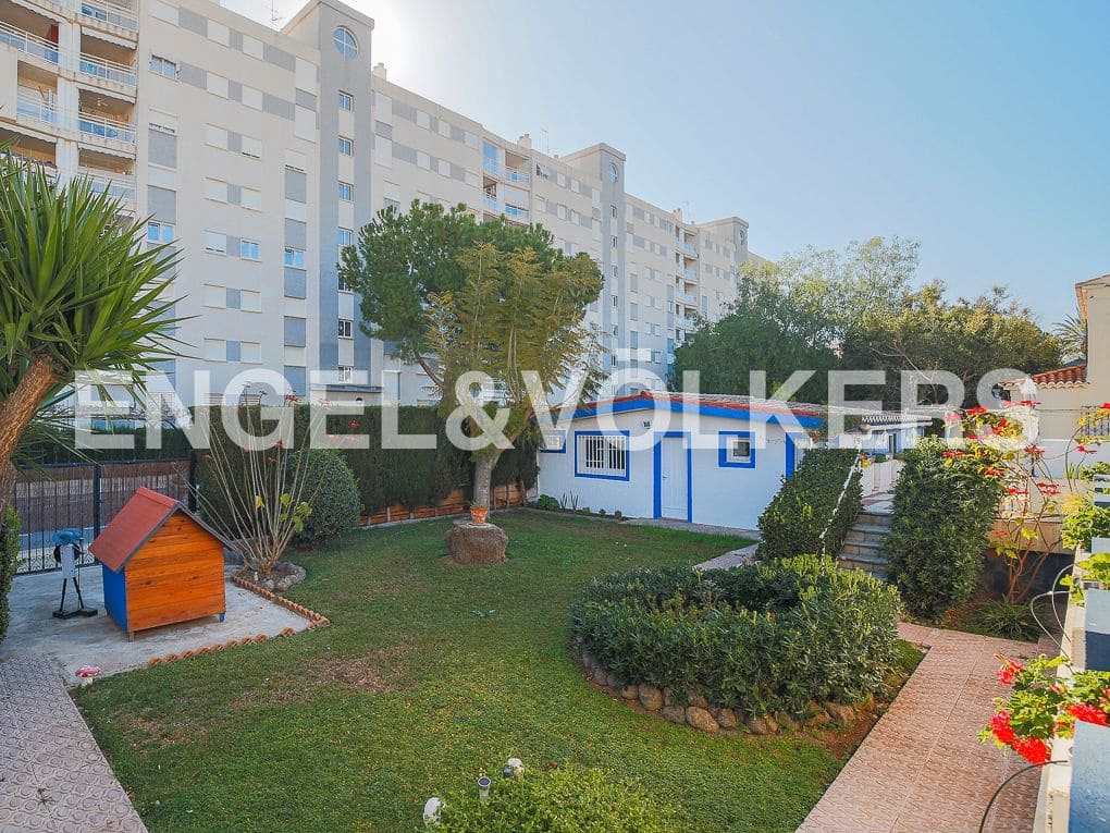 4 Zimmer Villa zu verkaufen in Canet d'En Berenguer mit Pool Garage - 750.000 € (Ref: 9080354)