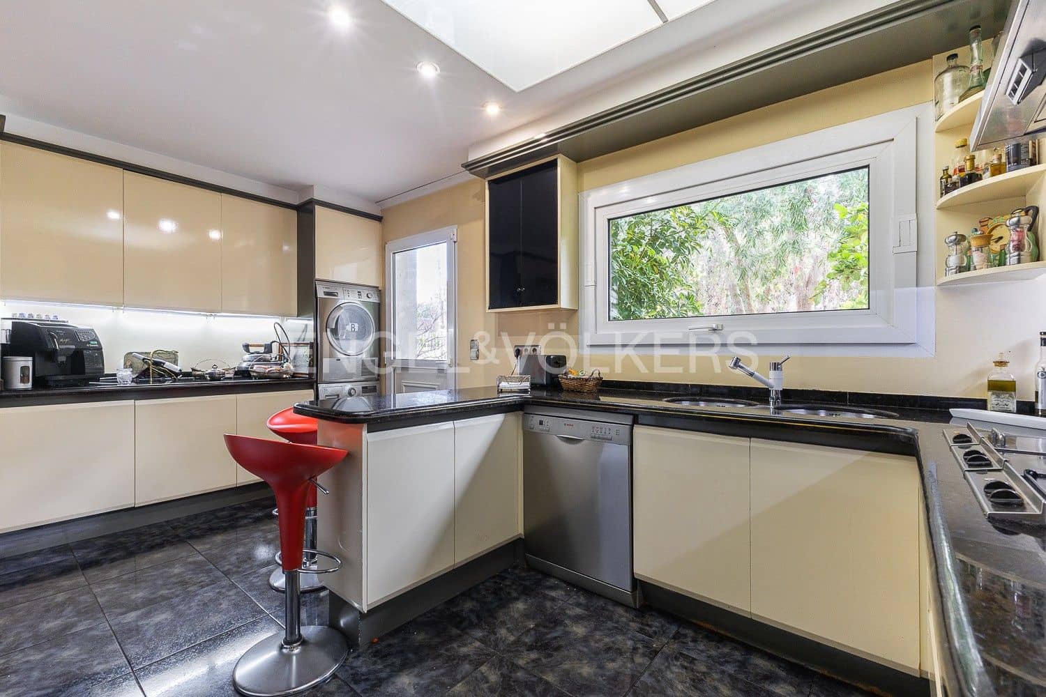 4 soveværelse Villa til salg i Denia med swimmingpool garage - € 1.190.000 (Ref: 9080365)