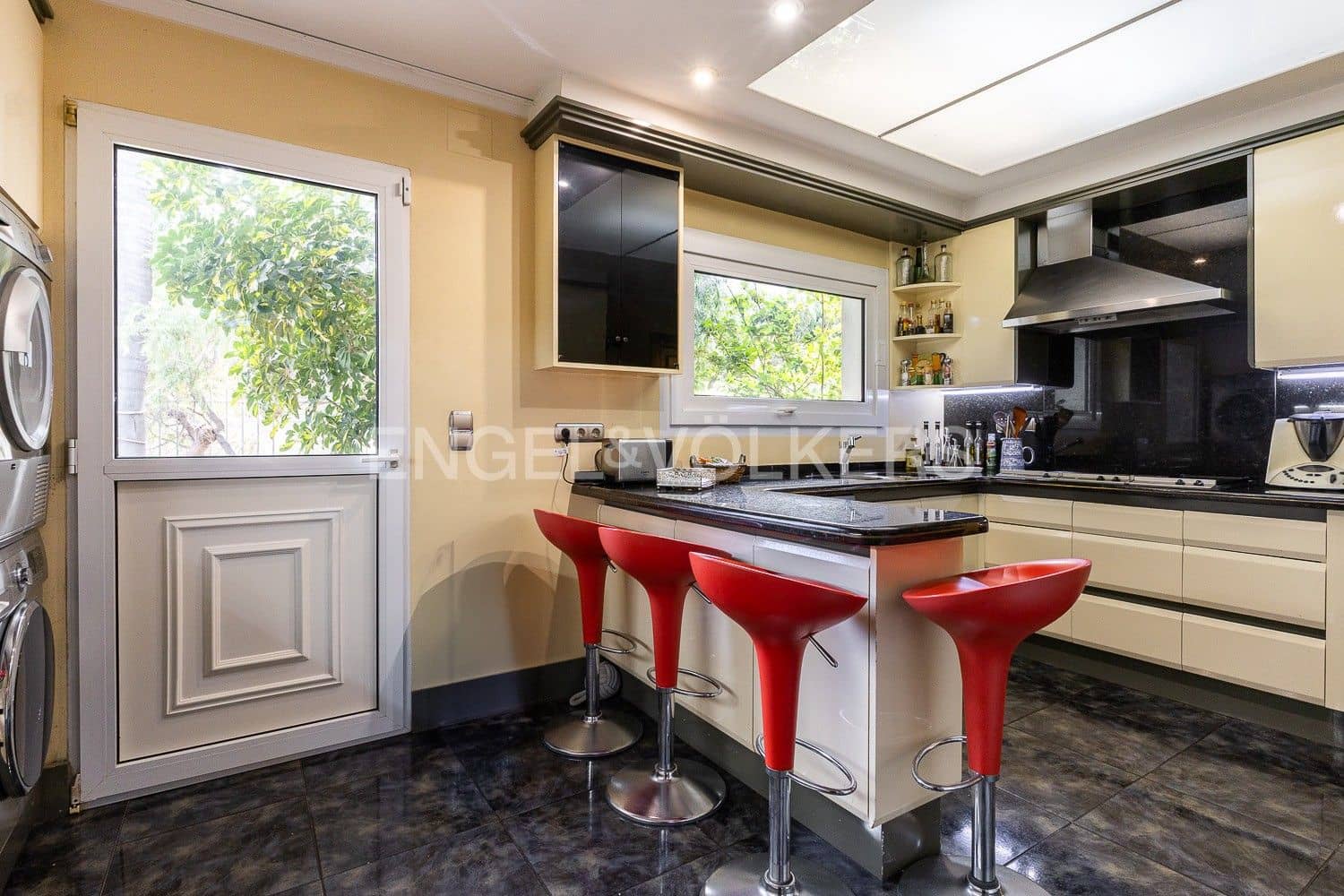 4 soveværelse Villa til salg i Denia med swimmingpool garage - € 1.190.000 (Ref: 9080365)