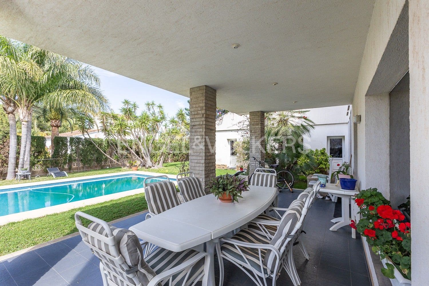 4 soveværelse Villa til salg i Denia med swimmingpool garage - € 1.190.000 (Ref: 9080365)
