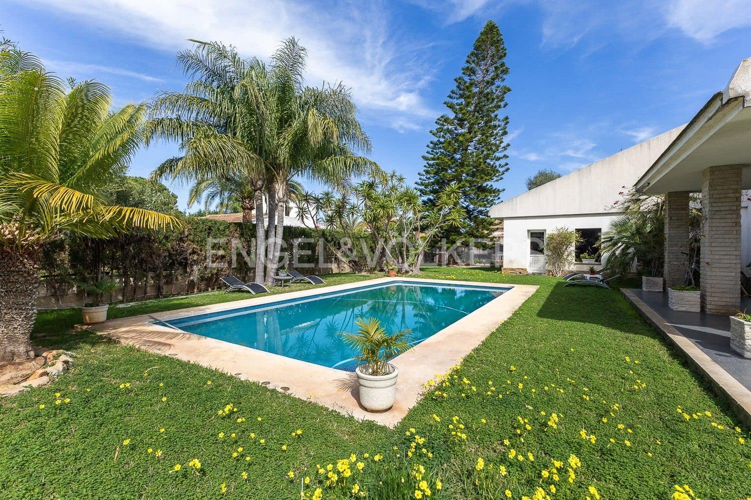 4 soveværelse Villa til salg i Denia med swimmingpool garage - € 1.190.000 (Ref: 9080365)