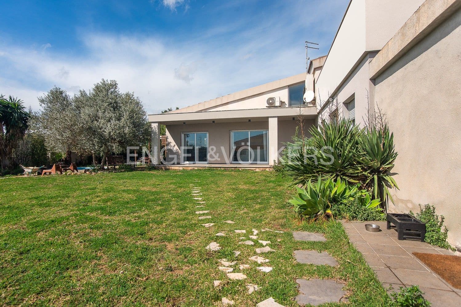 Chalet de 3 habitaciones en Vinaròs en venta con garaje - 395.000 € (Ref: 9080384)