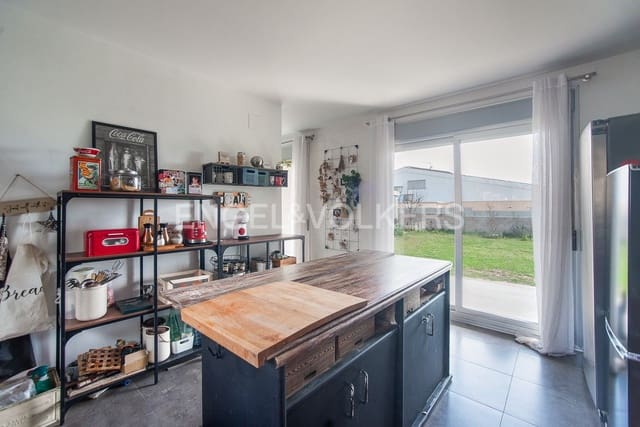 Chalet de 3 habitaciones en Vinaròs en venta con garaje - 395.000 € (Ref: 9080384)