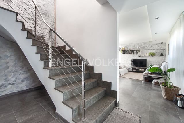 Chalet de 3 habitaciones en Vinaròs en venta con garaje - 395.000 € (Ref: 9080384)