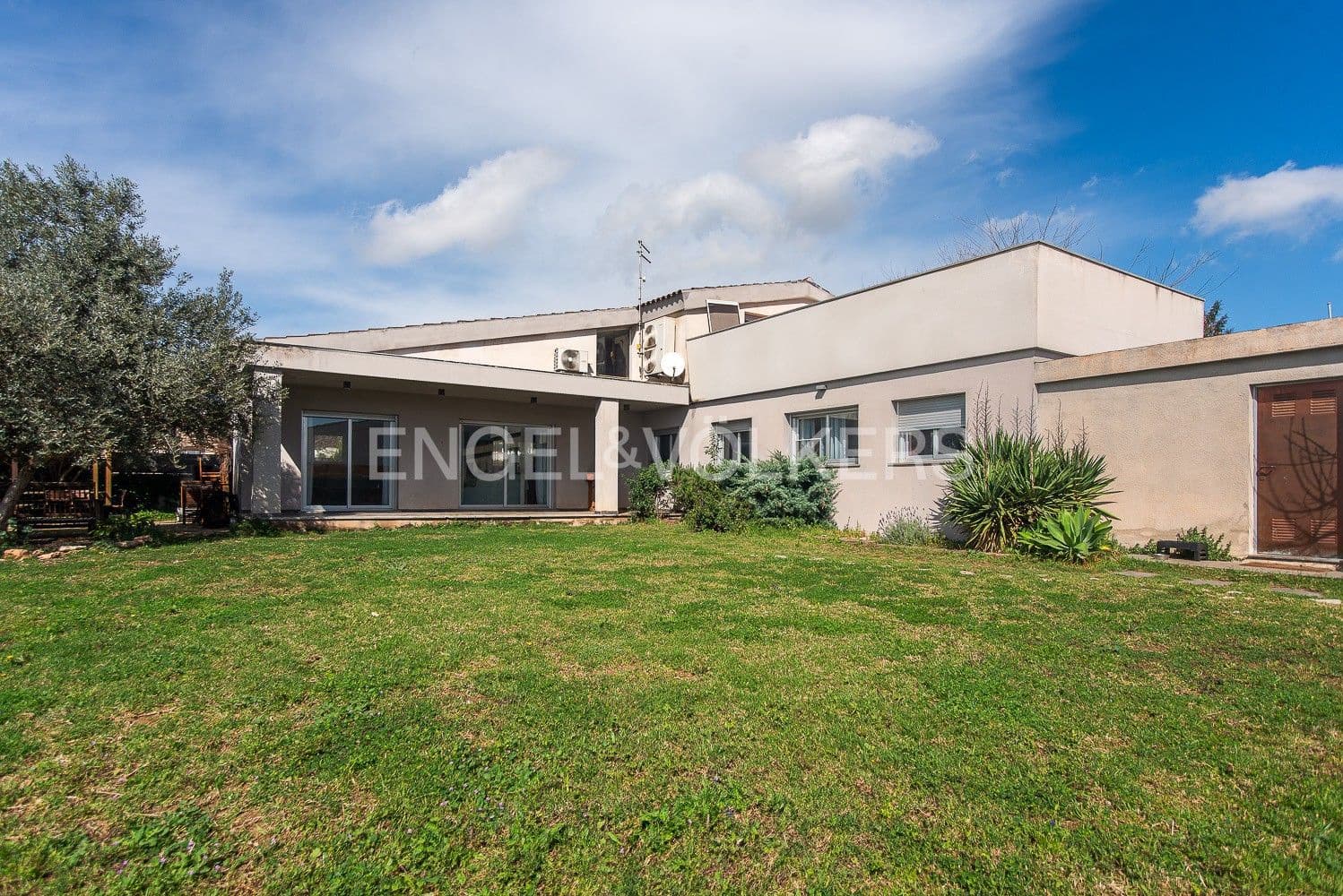 Chalet de 3 habitaciones en Vinaròs en venta con garaje - 395.000 € (Ref: 9080384)