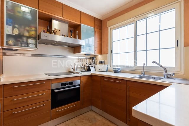 Piso de 3 habitaciones en Arrancapins, València ciudad en venta con garaje - 375.000 € (Ref: 9080394)