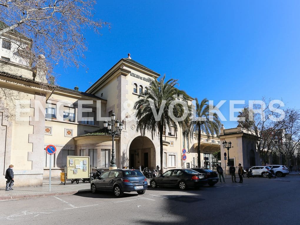 Piso de 3 habitaciones en València ciudad en venta con garaje - 375.000 € (Ref: 9080394)