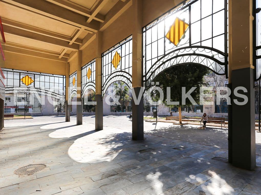 Piso de 3 habitaciones en València ciudad en venta con garaje - 375.000 € (Ref: 9080394)