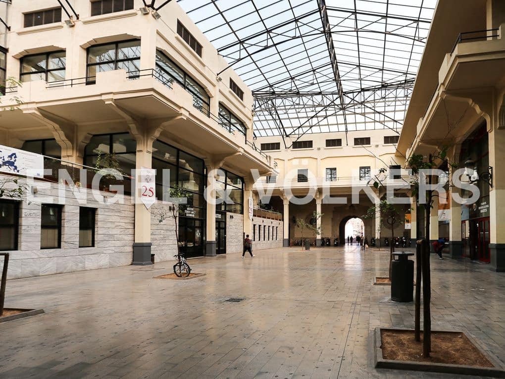 Piso de 3 habitaciones en València ciudad en venta con garaje - 375.000 € (Ref: 9080394)