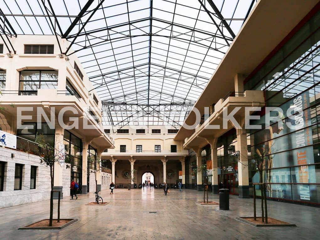 Piso de 3 habitaciones en València ciudad en venta con garaje - 375.000 € (Ref: 9080394)