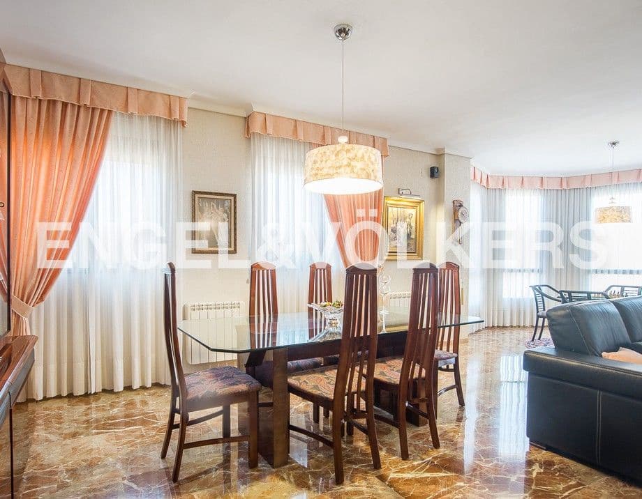 Piso de 5 habitaciones en Vila-real en venta con garaje - 260.000 € (Ref: 9080415)