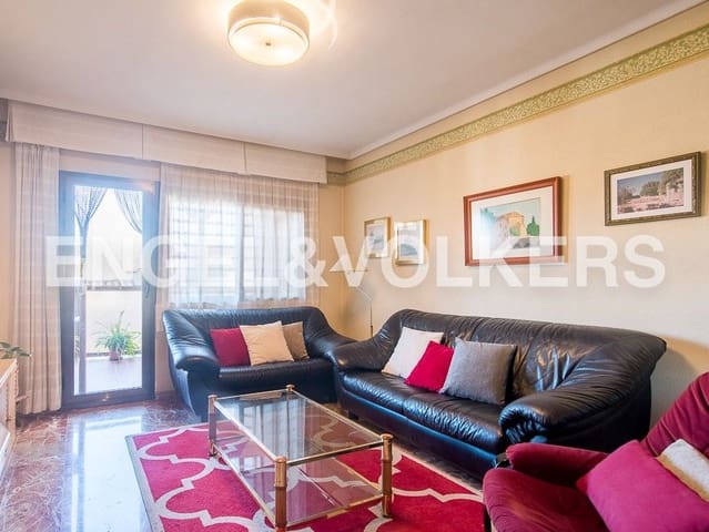 Piso de 5 habitaciones en Vila-real en venta con garaje - 260.000 € (Ref: 9080415)