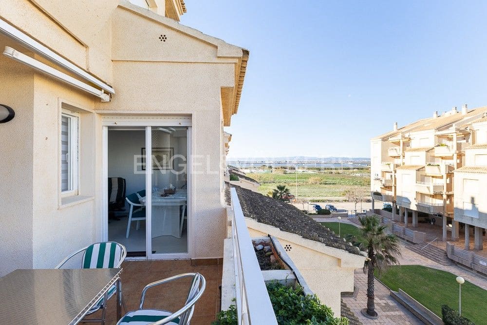 2 bedroom Flat for sale in Valencia city with pool garage - € 335,000 (Ref: 9080421)